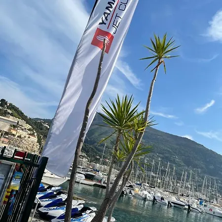 Location Saisonniere 220 M Des Plages アパート マントン