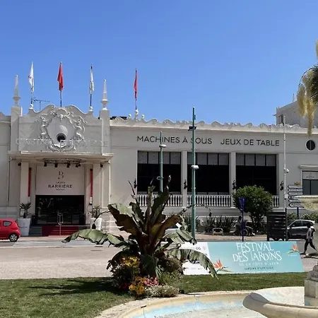 Location Saisonniere 220 M Des Plages アパート *